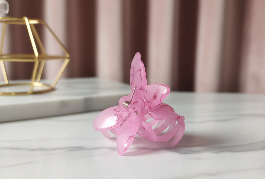Butterfly Hair Clutcher – Elegant & Lightweight Floral Hair Clip