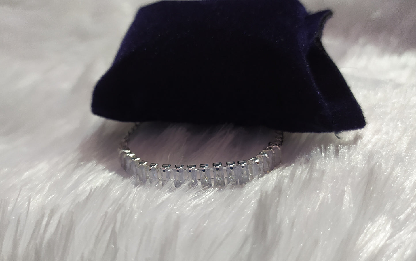 ✨ Elegant Crystal Bar Bracelet