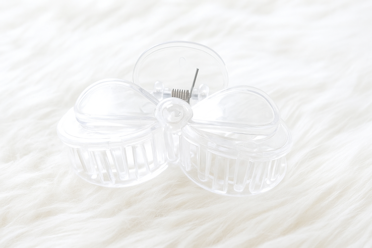 Transparent   Hair Clutcher – Stylish & Durable