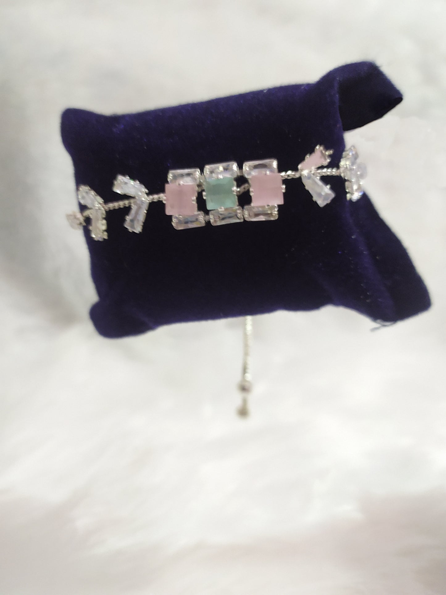 🌸 Adjustable Pastel Charm Bracelet 