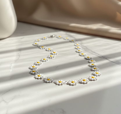 Daisy Flower  Necklace Styling