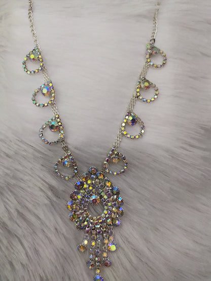 Sparkling Bridal Jewellery Set – Necklace, Earrings & Maang Tikka